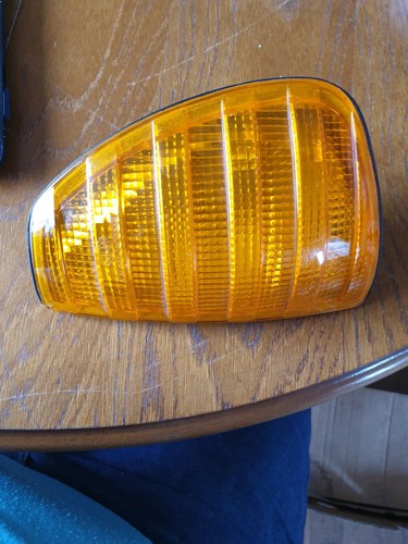 Phare hella 32744ro - e1,